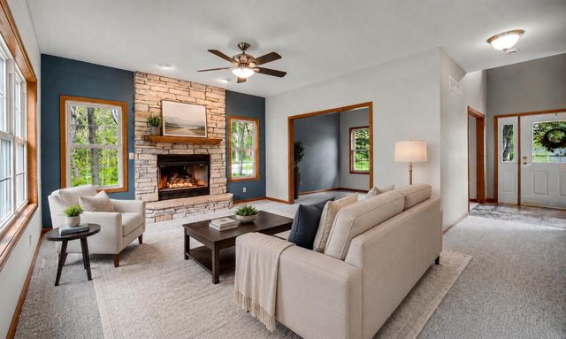 440 Oak Breeze Drive, Valparaiso, IN 46383
