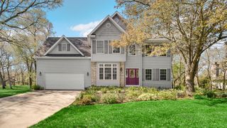 440 Oak Breeze Drive, Valparaiso, IN 46383