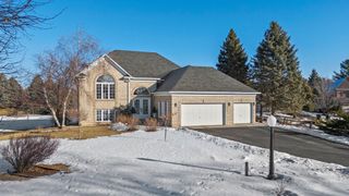 2001 Stonepine Avenue, Hudson, WI 54016