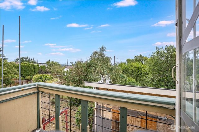 10115 15th Avenue S, Seattle, WA 98168