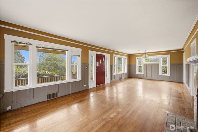10115 15th Avenue S, Seattle, WA 98168