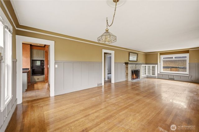 10115 15th Avenue S, Seattle, WA 98168