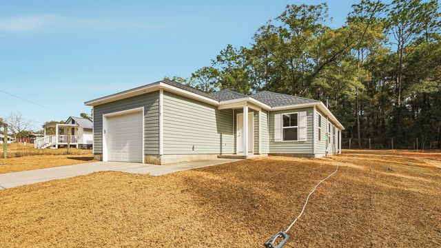 119 Loftin Street, Defuniak Springs, FL 32435
