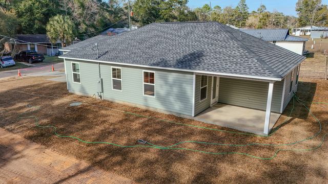119 Loftin Street, Defuniak Springs, FL 32435