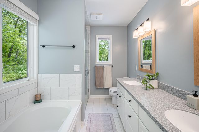 144 Pettis Avenue SE, Ada, MI 49301