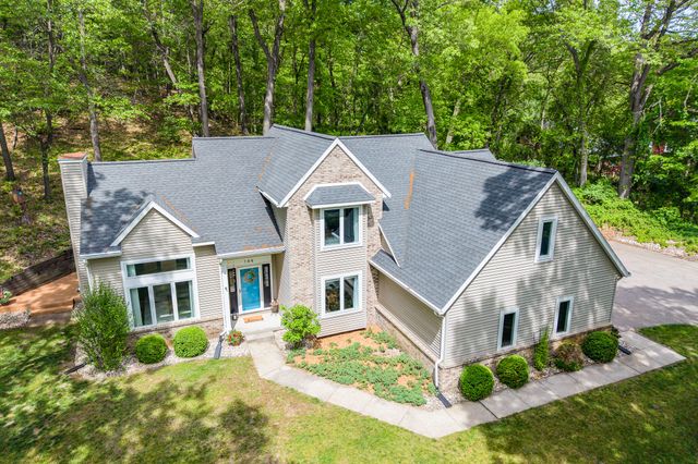 144 Pettis Avenue SE, Ada, MI 49301