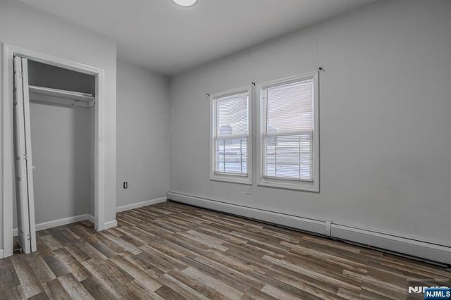 562 18th Street, Newark, NJ 07103