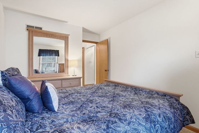 9867 Cambridge Court B, Mokena, IL 60448