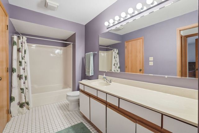 9867 Cambridge Court B, Mokena, IL 60448