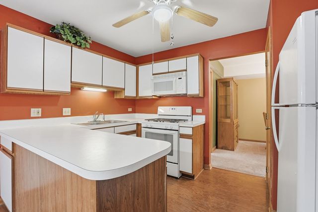 9867 Cambridge Court B, Mokena, IL 60448