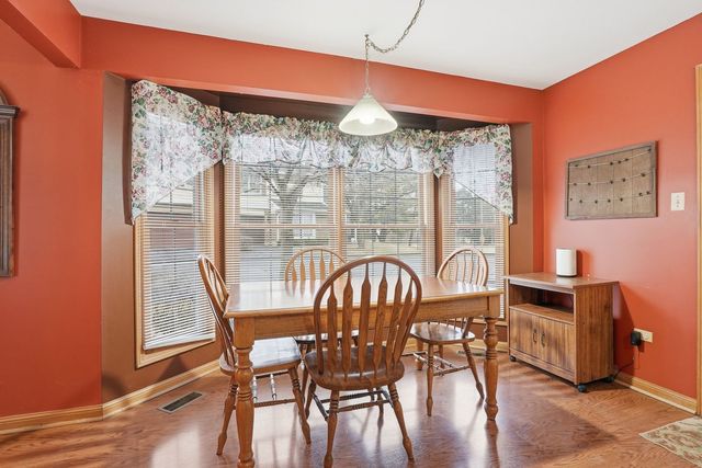 9867 Cambridge Court B, Mokena, IL 60448