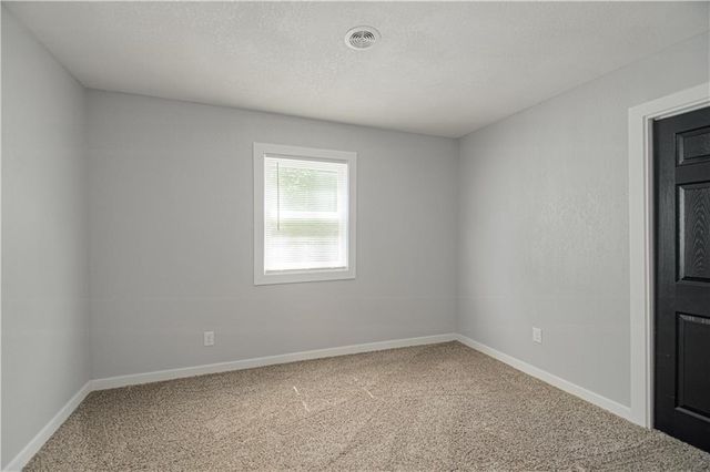 2206 S 34th Street, Kansas City, KS 66106