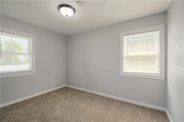 2206 S 34th Street, Kansas City, KS 66106