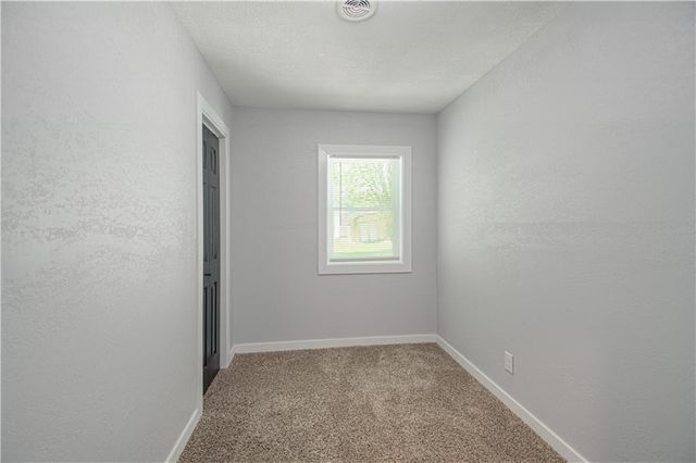 2206 S 34th Street, Kansas City, KS 66106