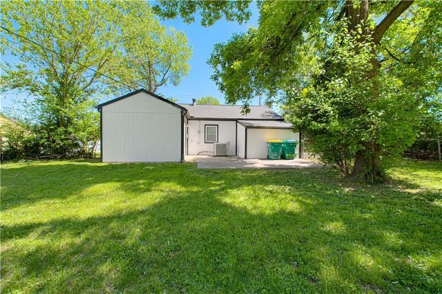 2206 S 34th Street, Kansas City, KS 66106