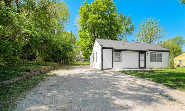 2206 S 34th Street, Kansas City, KS 66106