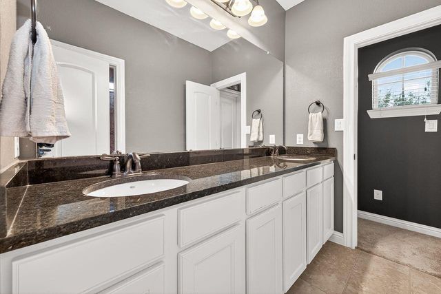 8710 Rampart Point Drive, Richmond, TX 77406