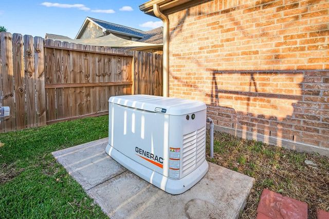 8710 Rampart Point Drive, Richmond, TX 77406