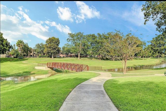 8710 Rampart Point Drive, Richmond, TX 77406