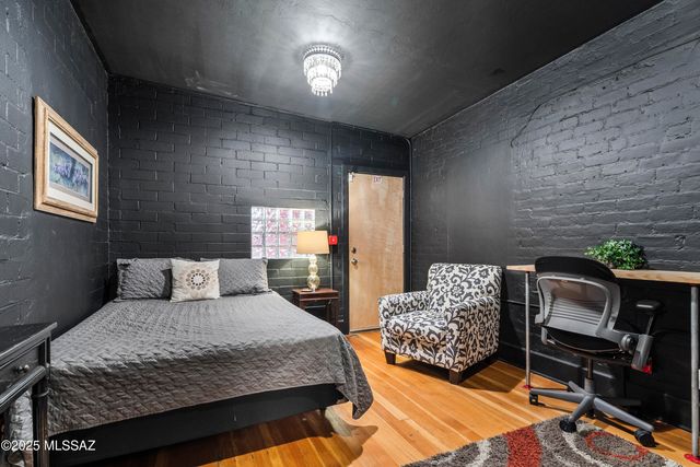 218 N 1st Avenue, Tucson, AZ 85719