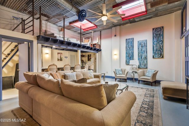 218 N 1st Avenue, Tucson, AZ 85719