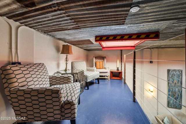 218 N 1st Avenue, Tucson, AZ 85719