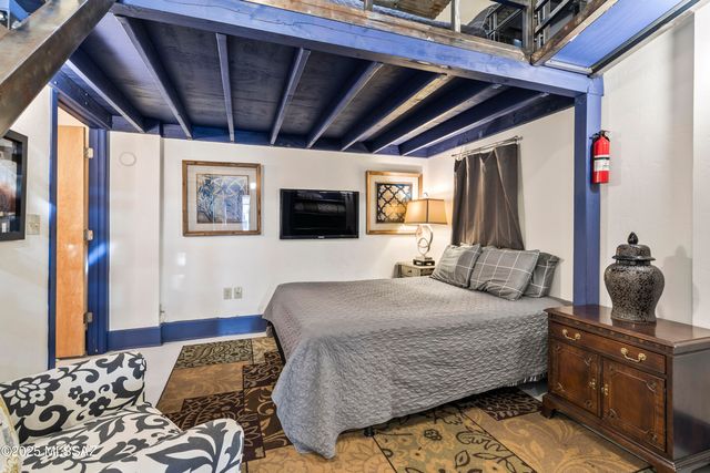 218 N 1st Avenue, Tucson, AZ 85719