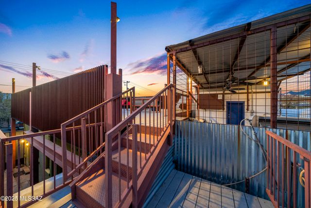 218 N 1st Avenue, Tucson, AZ 85719