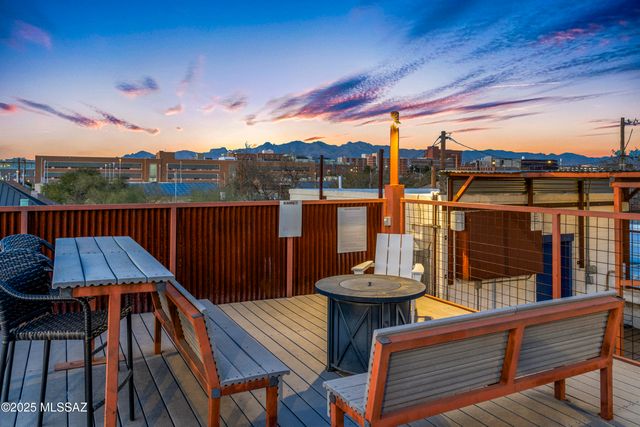 218 N 1st Avenue, Tucson, AZ 85719