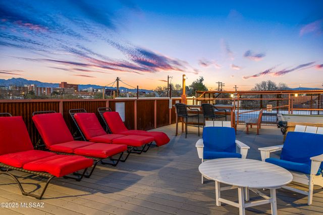 218 N 1st Avenue, Tucson, AZ 85719