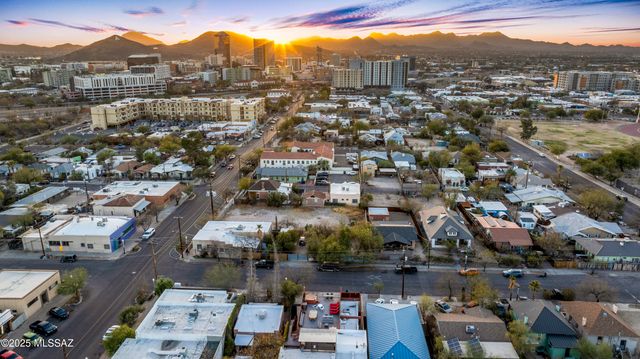 218 N 1st Avenue, Tucson, AZ 85719