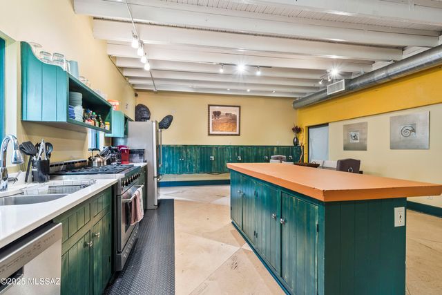 218 N 1st Avenue, Tucson, AZ 85719