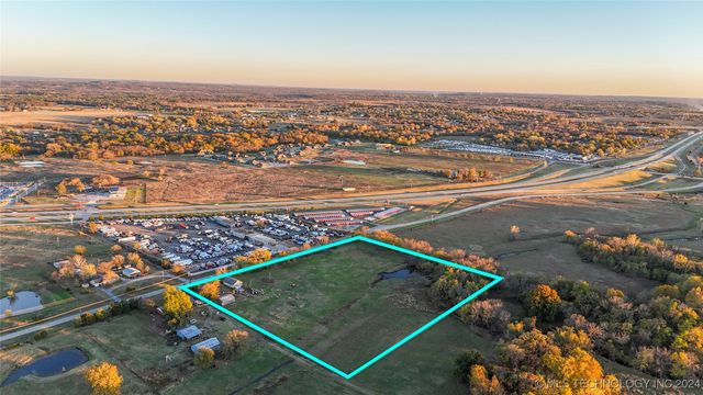 15132 N 137th Avenue, Collinsville, OK 74021