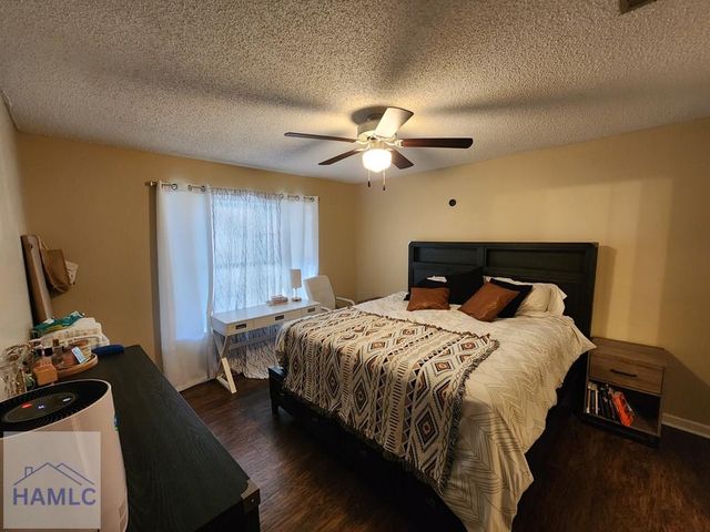 809 Oxford Lane, Hinesville, GA 31313