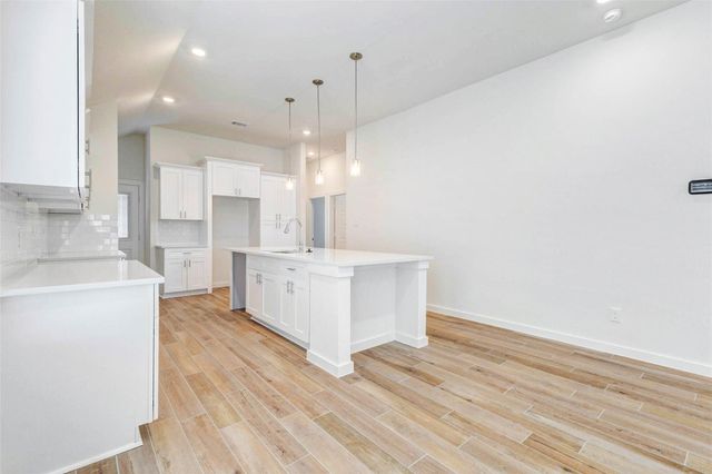 6463 Escondido Drive, Rosharon, TX 77583