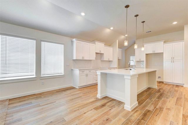 6463 Escondido Drive, Rosharon, TX 77583
