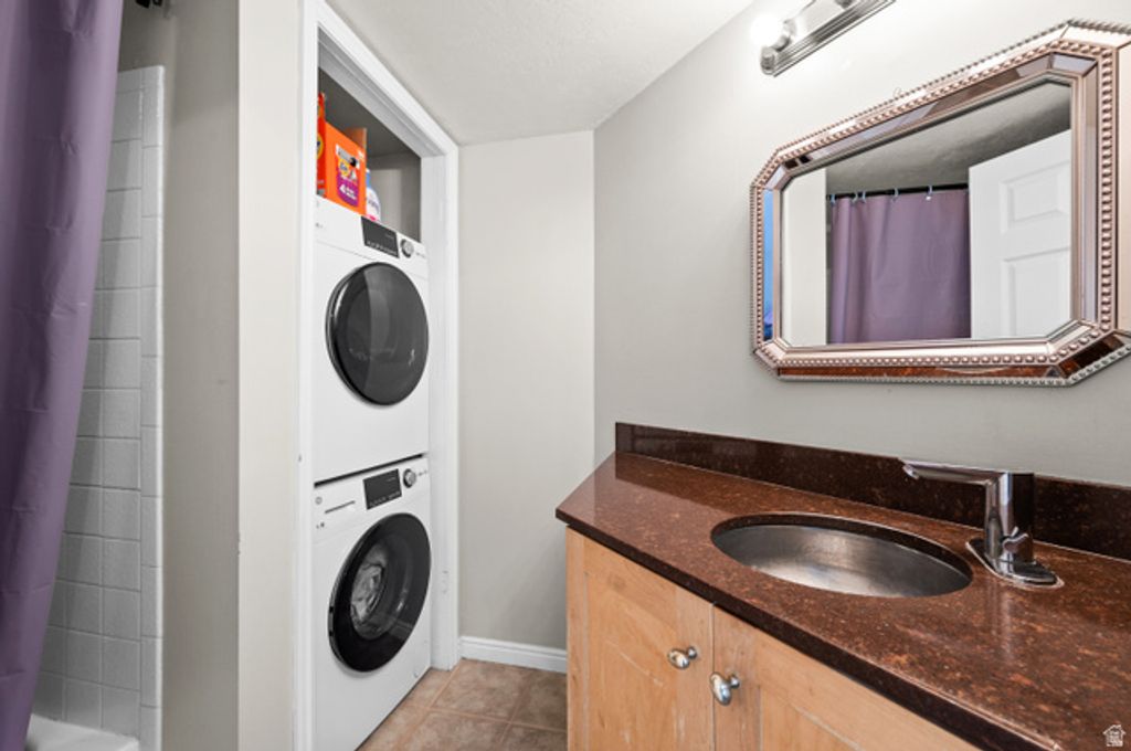 Image 11 of property listing at 1444 W BEACON HILL CIR #174, Taylorsville, UT 84123