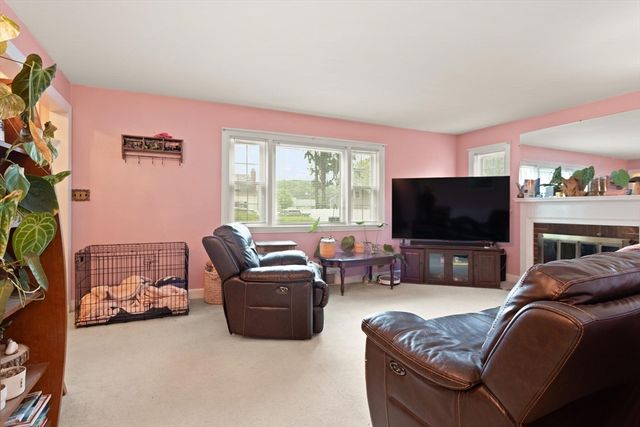 12 Stangus Rd, Lynn, MA 01905