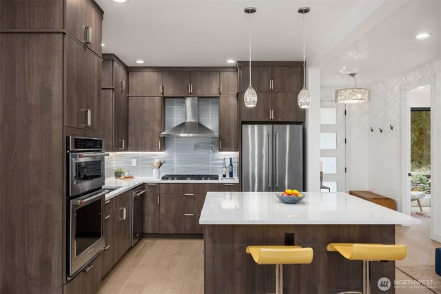 13532 Phelps Road NE, Bainbridge Island, WA 98110