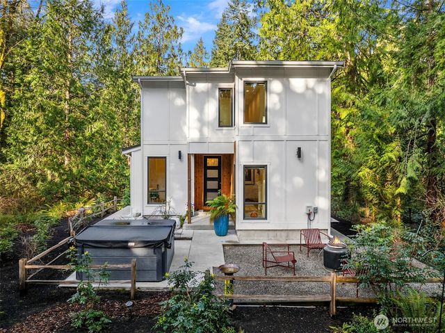 13532 Phelps Road NE, Bainbridge Island, WA 98110
