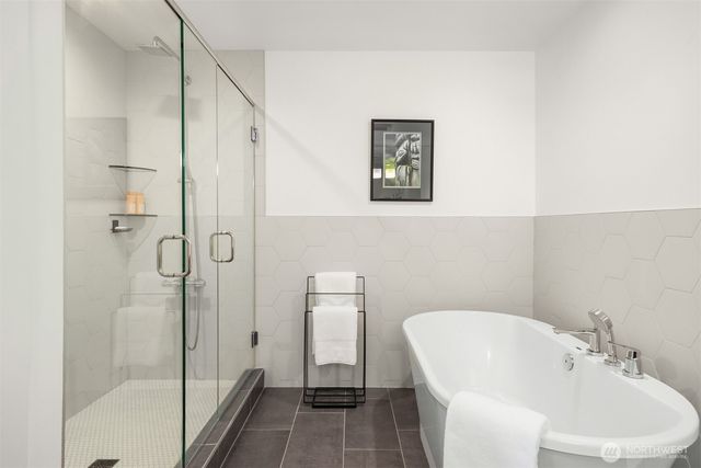 13532 Phelps Road NE, Bainbridge Island, WA 98110