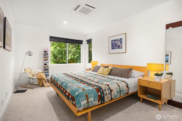 13532 Phelps Road NE, Bainbridge Island, WA 98110