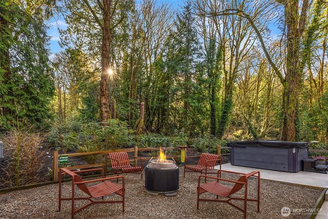 13532 Phelps Road NE, Bainbridge Island, WA 98110