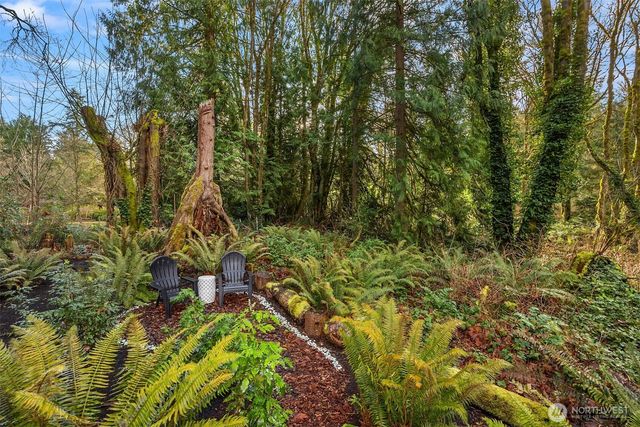 13532 Phelps Road NE, Bainbridge Island, WA 98110