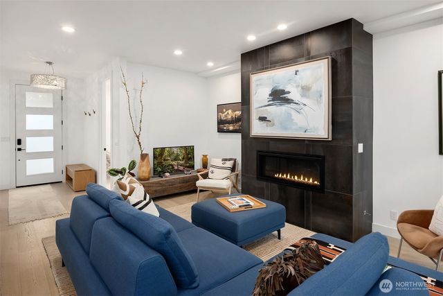 13532 Phelps Road NE, Bainbridge Island, WA 98110