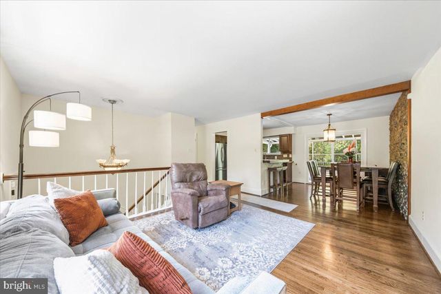 225 PINE BLVD, Medford, NJ 08055