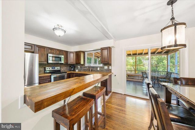 225 PINE BLVD, Medford, NJ 08055
