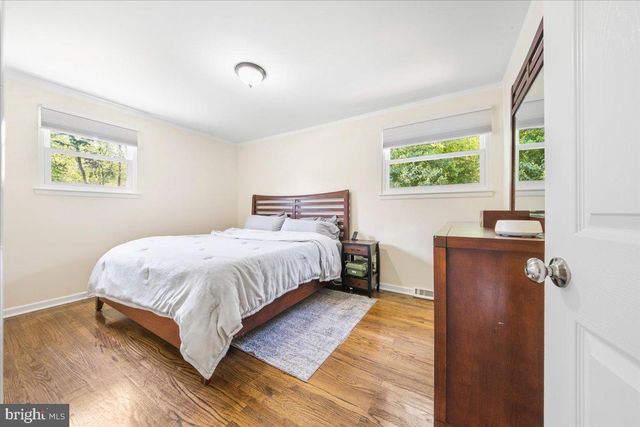 225 PINE BLVD, Medford, NJ 08055