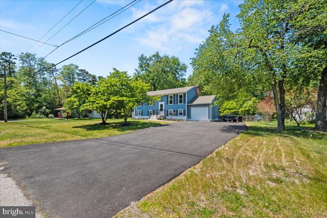 225 PINE BLVD, Medford, NJ 08055