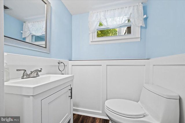 225 PINE BLVD, Medford, NJ 08055